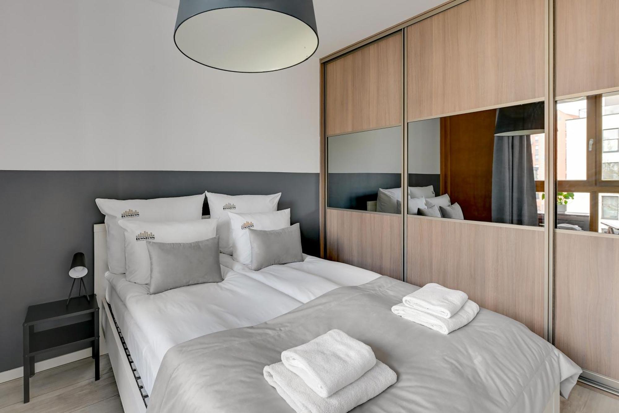 Aura Island Riverside By Downtown Apartments Gdańsk Rum bild